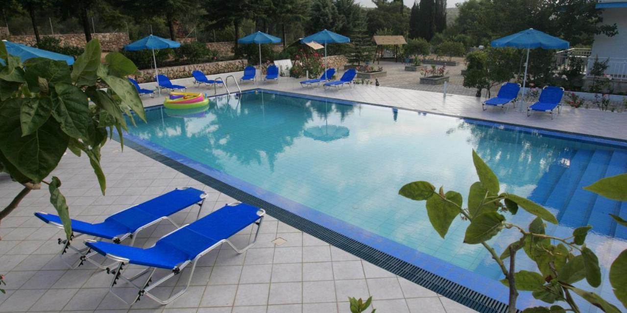 Blue White Apartments - Kefallonia Poolside Retreats Spartià Eksteriør billede