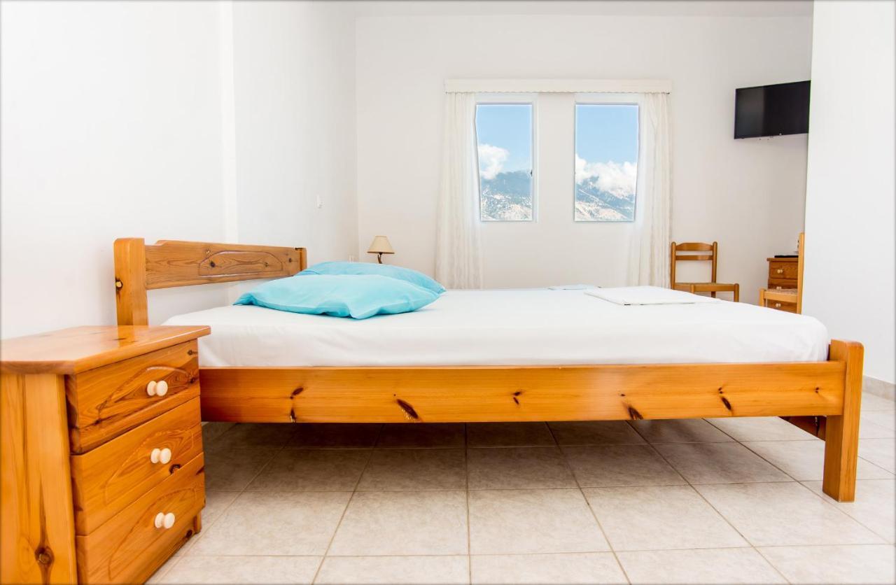 Blue White Apartments - Kefallonia Poolside Retreats Spartià Eksteriør billede