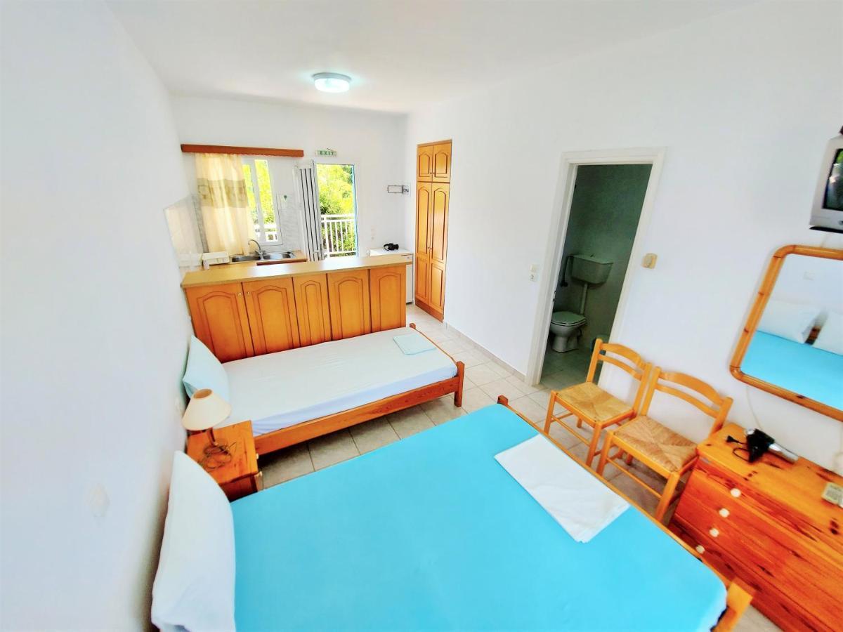 Blue White Apartments - Kefallonia Poolside Retreats Spartià Eksteriør billede