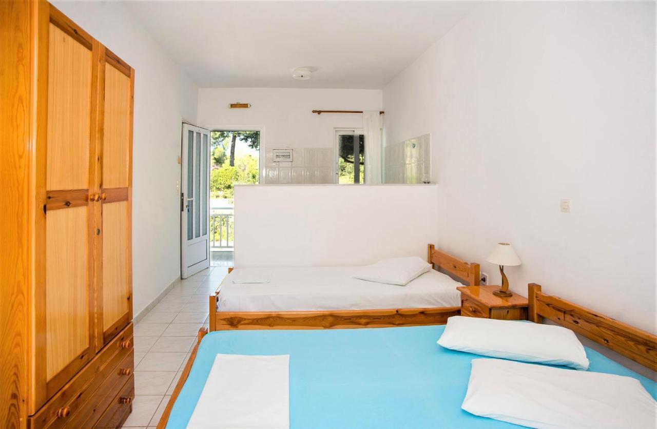 Blue White Apartments - Kefallonia Poolside Retreats Spartià Eksteriør billede