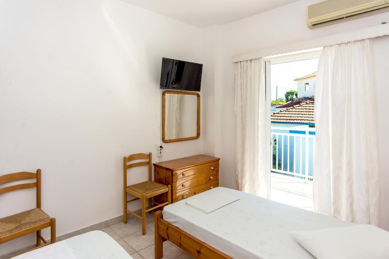 Blue White Apartments - Kefallonia Poolside Retreats Spartià Eksteriør billede