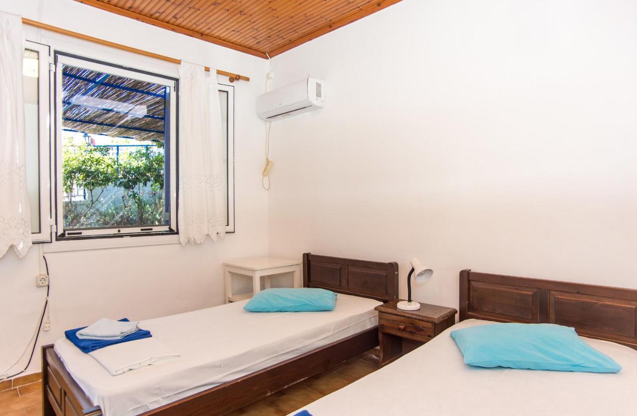 Blue White Apartments - Kefallonia Poolside Retreats Spartià Eksteriør billede