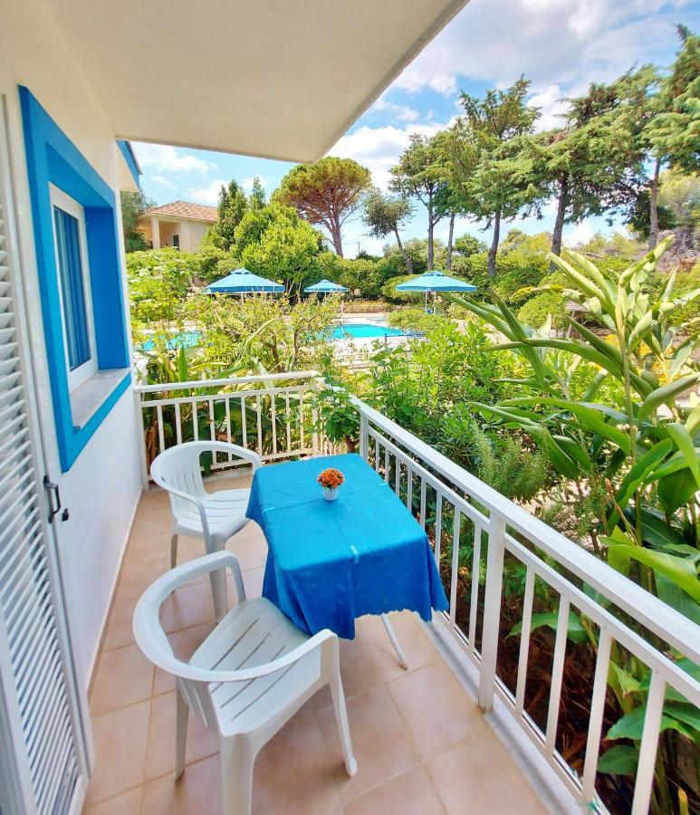 Blue White Apartments - Kefallonia Poolside Retreats Spartià Eksteriør billede