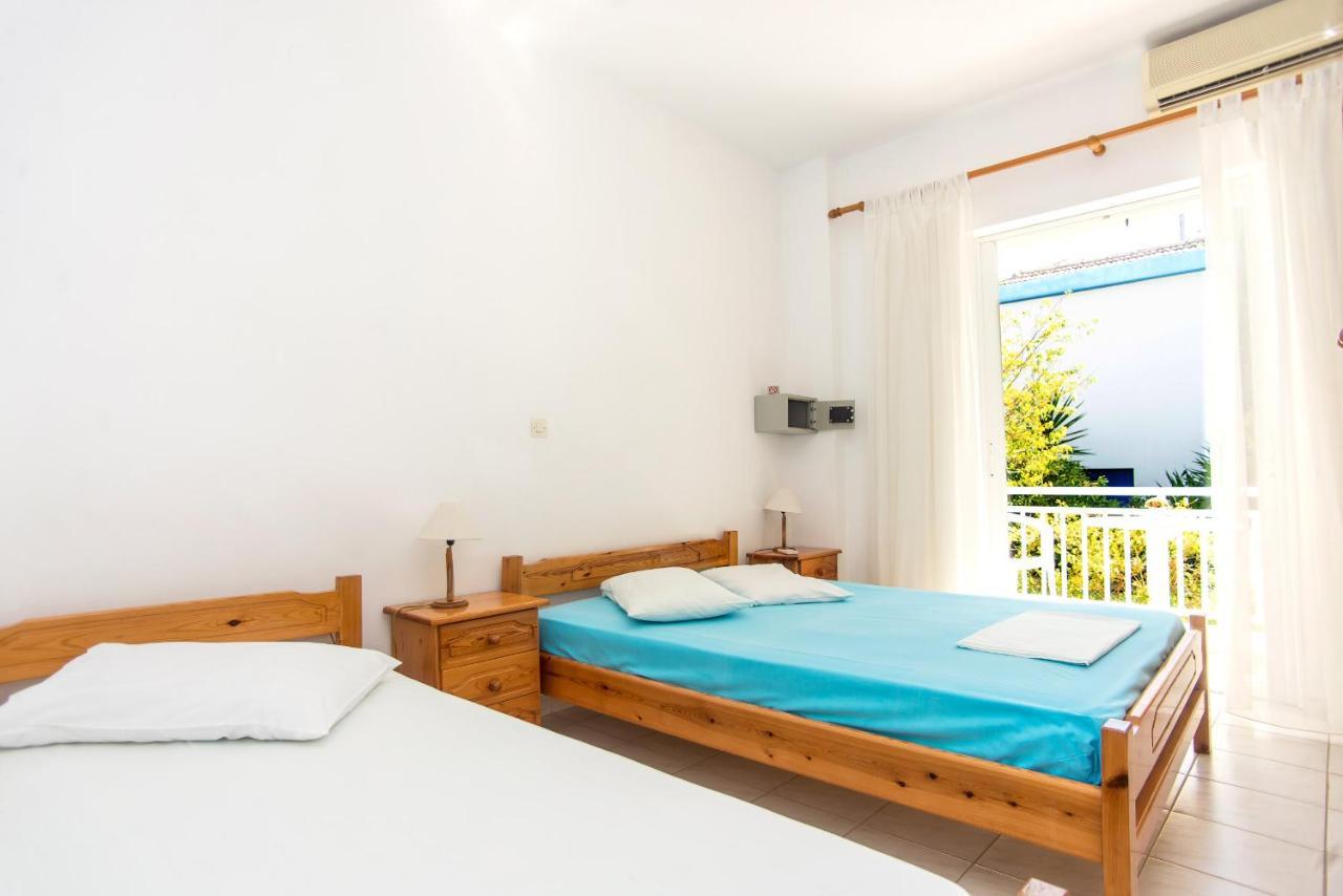 Blue White Apartments - Kefallonia Poolside Retreats Spartià Eksteriør billede